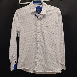 HUGO BOSS slim fit Monogram button up long sleeve dress shirt.